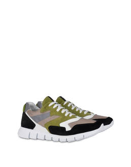 Sneakers Photo 2