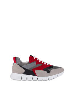Sneakers Photo 1
