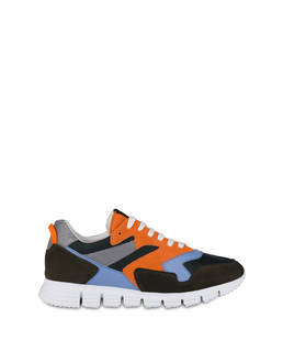 Sneakers Photo 1