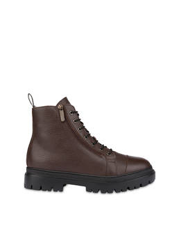 Wellington calfskin moose ankle boots with zipper Photo 1