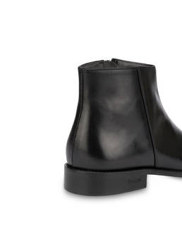 Classic Leather calfskin ankle boots with zipper Photo 5