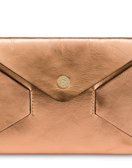 Mail pochette in laminated calfskin Photo 5