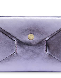 Mail pochette in laminated calfskin Photo 5