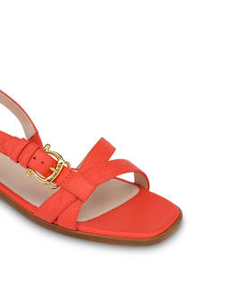 Buckle Notes flat sandals in patent leather Photo 4