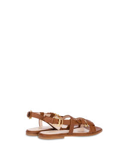 Buckle Notes flat sandals in patent leather Photo 3