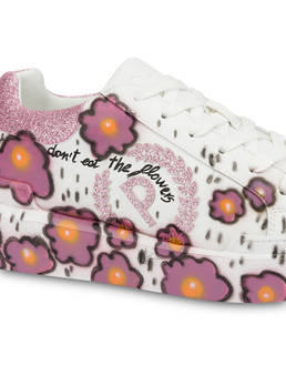 'Please don't eat the flowers' floral print sneakers Photo 4