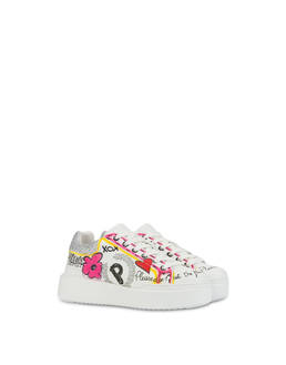 'Please don't eat the flowers' sneakers Photo 2