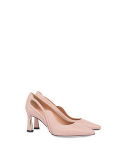 Drops calfskin pumps Photo 2