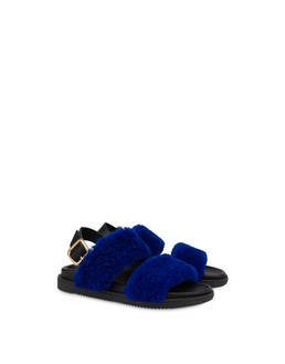 Comfy Urban sheepskin sandals Photo 2