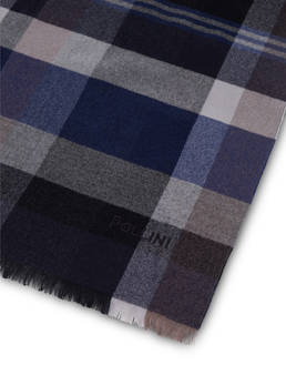 Tartan wool scarf Photo 3