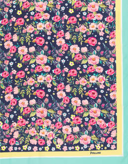 Stola in viscosa Flowers Print Photo 3