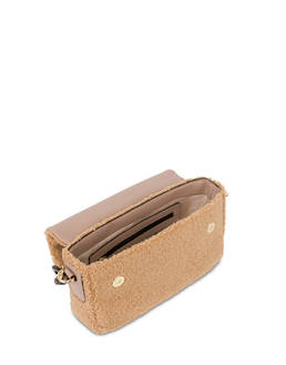 Shearling-effect candy bag with maxi chain Photo 4