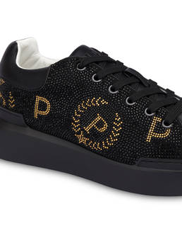 Heritage Christmas Capsule Sneakers Photo 4