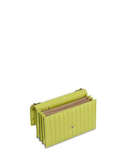 Matelassé quilted clutch bag with mirror Photo 4