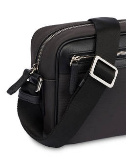 The New Touch shoulder bag in calfskin Photo 5