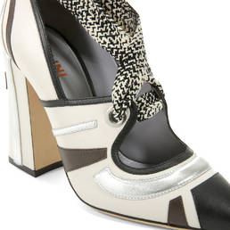 Pumps Photo 4