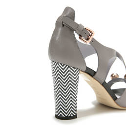 Sandals Photo 5