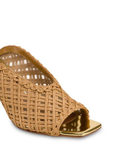 Muse Mule in Raffia Photo 4