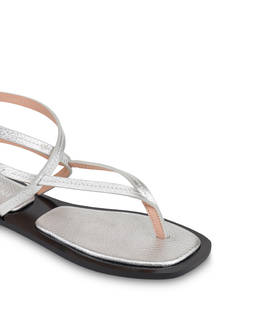 Capri Flat Sandal in Calfskin Photo 4