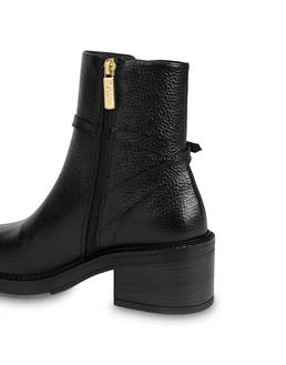 Laura Ankle Boots in Tumbled Calfskin Photo 4